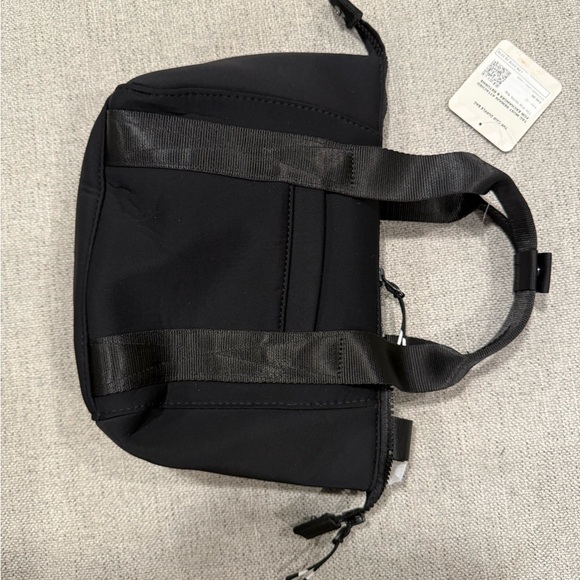 Fabletics Black Crossbody Bag Minimalist Design - Picture 2 of 5